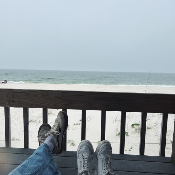 Meet your Posher, Aubrey - Picture 1 of 1